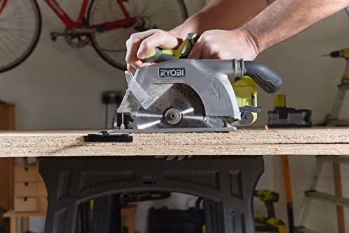 Ryobi ONE+ R18CS-0 Akku-Handkreissäge in Grün und Schwarz, ohne Akku