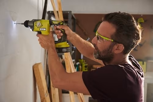 Ryobi ONE+ R18SDS-0 Akku-Kombihammer SDS-plus in Grün und Schwarz, ohne Akku